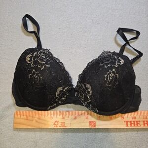 OnGossamer Bra 32C Black Floral‎ Lace Underwire Padded Molded Cups Mesh